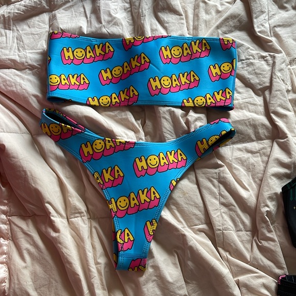 Hoaka x Pony Bikini - Picture 2 of 2